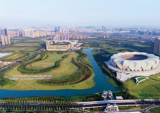 正在崛起的杭州城市新中心——钱江世纪城。图片来源：《瞭望》